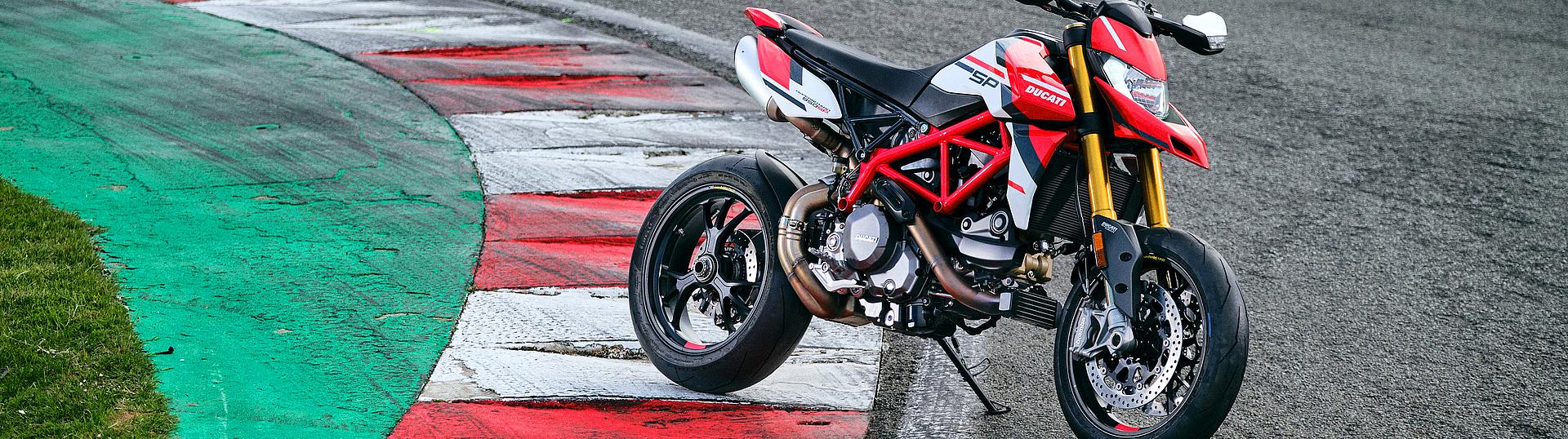 Hypermotard 950 SP Slide 1 Hypermotard 950 SP Slide 1