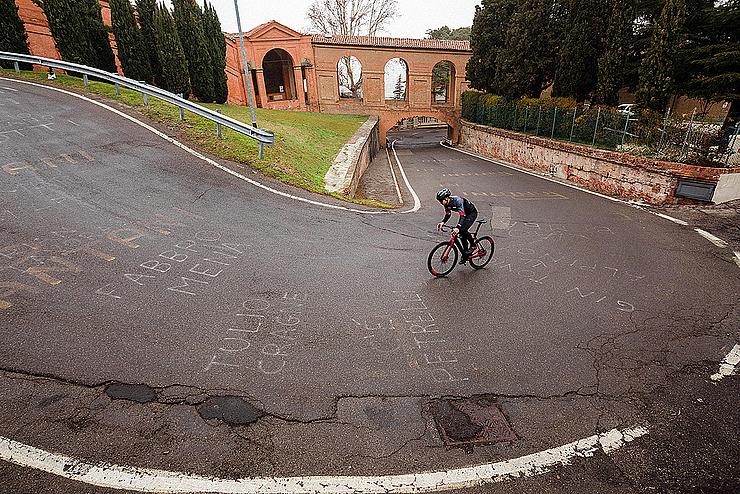 Futa Slide 7 Futa Slide 7