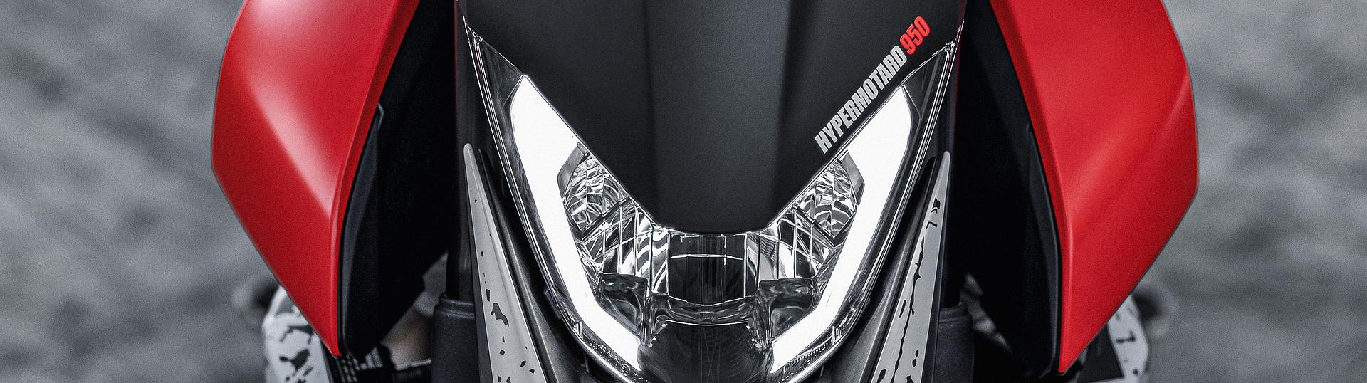 Hypermotard 950 RVE 24 Slide 4